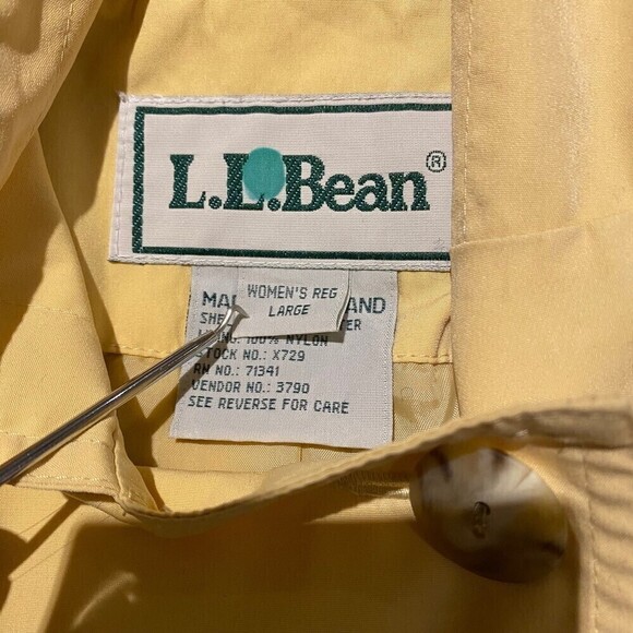 Woman's Size Large L.L. Bean Yellow Rain Trench Coat with Hood - Picture 10 of 10